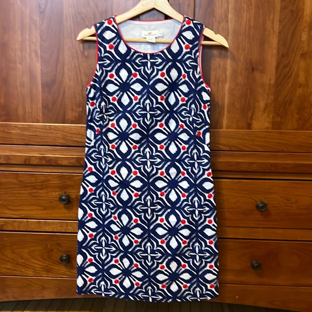 Vineyard Vines blue patterned sheath sleevelesss dress